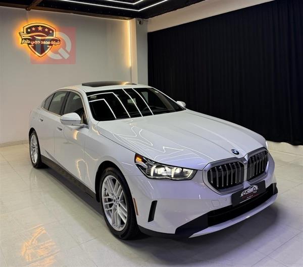 بي ام دبليو الفئة 5 2025 للبيع في العراق - زاخو